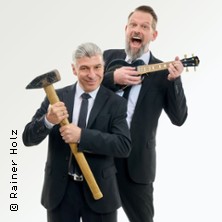 Vorpremiere | ONKel fISCH blickt zurück! Der satirische Jahresrückblick 25.11.2026 Schauspielhaus Bergneustadt