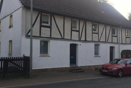 Haus Sundern (Sauerland) - 6 Zimmer, 120 m&sup2;, 80.000&euro; | Angebot:26919091