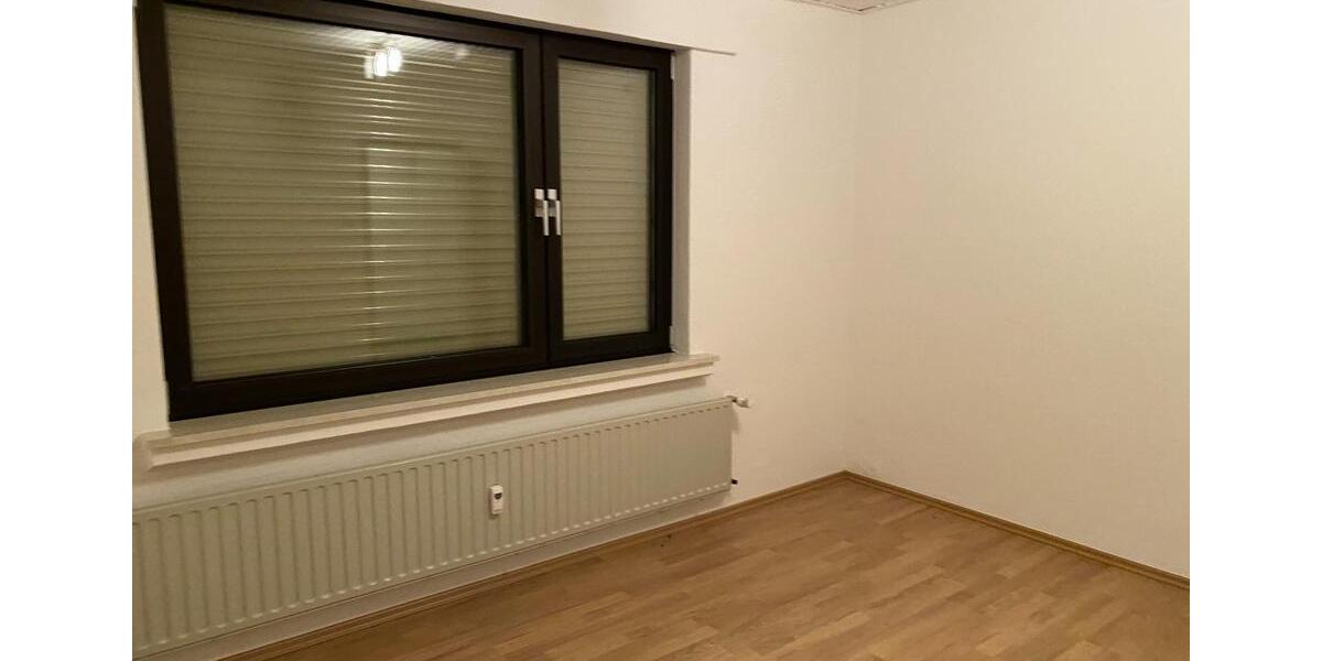 Etagenwohnung Sundern (Sauerland) - 1 Zimmer, 70 m&sup2;, 680&euro; | Angebot:25612720