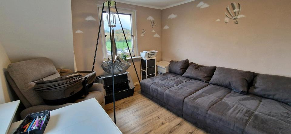 Dachgeschoßwohnung Sundern (Sauerland) - 3 Zimmer, 85 m&sup2;, 750&euro; | Angebot:26038701