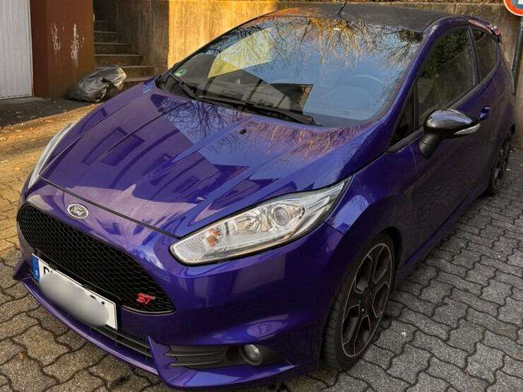 Ford Fiesta 145.000 km 8.500 &euro; Gummersbach 51643