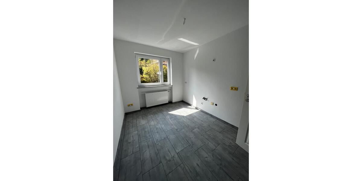 Etagenwohnung Olpe - 5 Zimmer, 120 m&sup2;, 800&euro; | Angebot:25999470