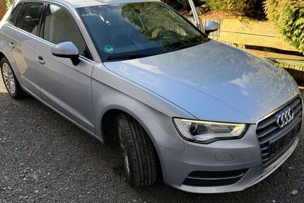 Audi A3 92.000 km 13.999 &euro; Attendorn 57439