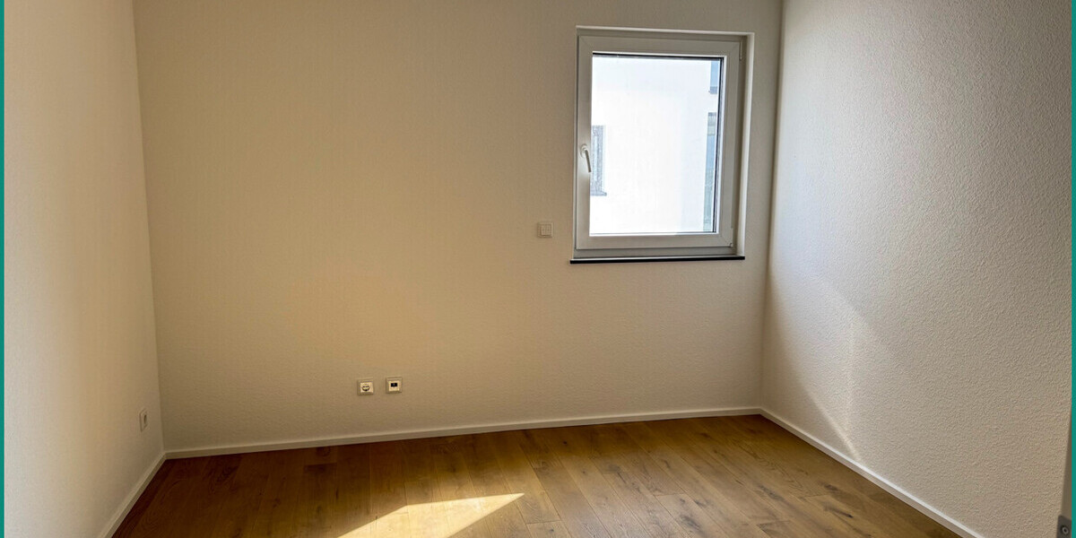NEUBAU-ERSTBEZUG: MODERNE 3-ZIMMER-WOHNUNG MIT AUFZUG, GROSSEM BALKON UND PKW-STELLPLATZ IN RADEVORM - Etagenwohnung Radevormwald | Angebot:26818182
