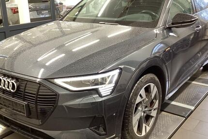 Audi e-tron 73.621 km 31.800 &euro; Hagen 58091