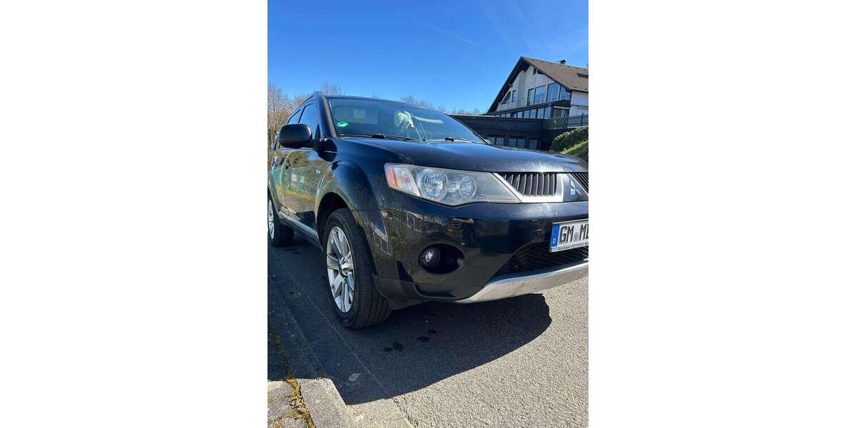 Mitsubishi Outlander 317.500 km 2.500 &euro; gummersbach 51645