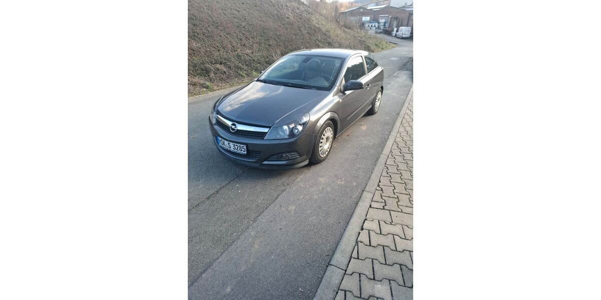 Opel Astra 96.000 km 5.899 &euro; Sundern 59846