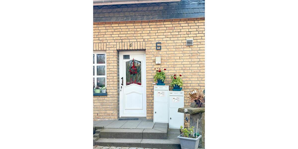 Etagenwohnung Reichshof - 2 Zimmer, 77 m&sup2;, 700&euro; | Angebot:26253420