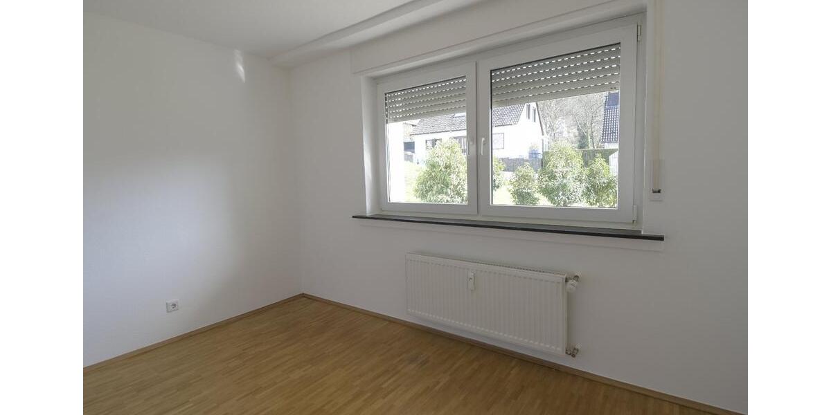 Erdgeschoßwohnung Iserlohn Grüne - 3 Zimmer, 80 m&sup2;, 595&euro; | Angebot:25947668
