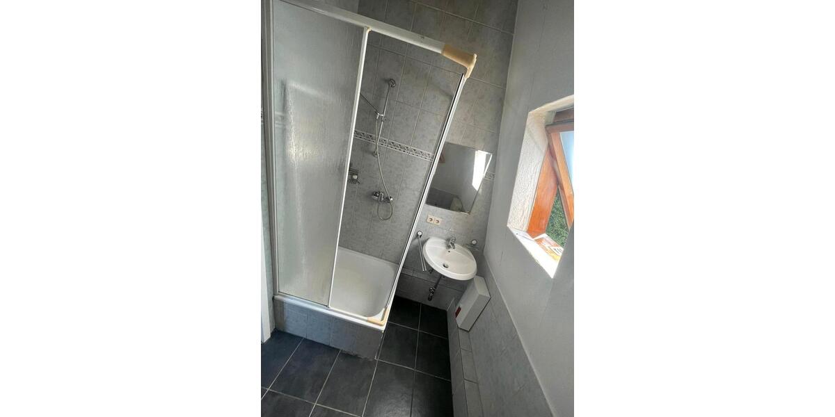 Etagenwohnung Altena - 2 Zimmer, 39 m&sup2;, 410&euro; | Angebot:25974985