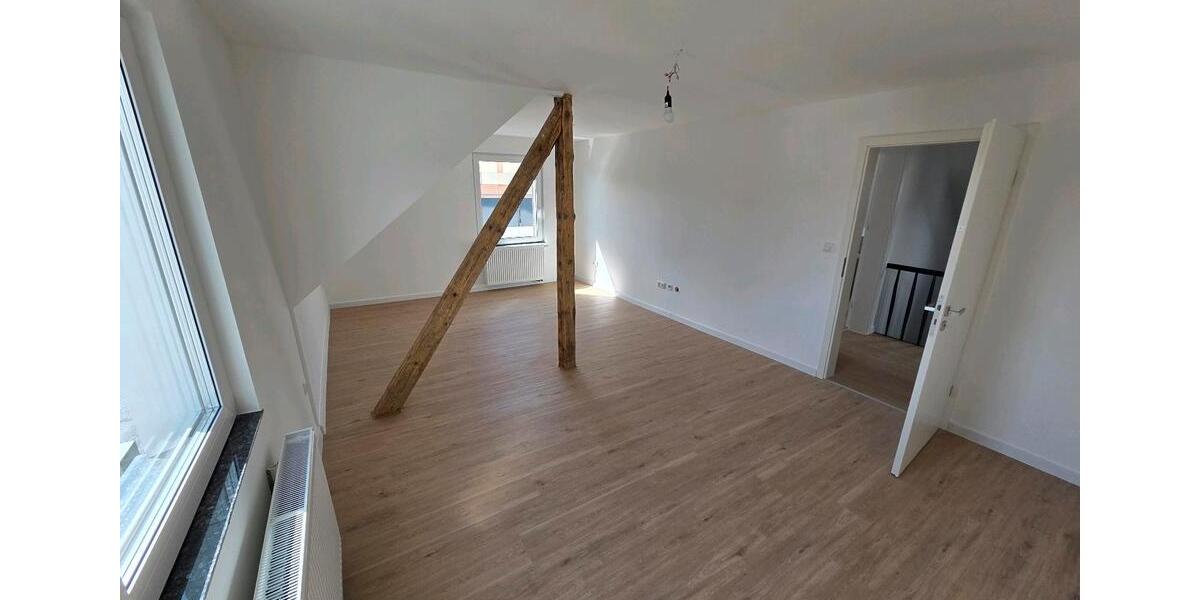 Einfamilienhaus Sundern (Sauerland) - 4 Zimmer, 140 m&sup2;, 1.400&euro; | Angebot:25975946