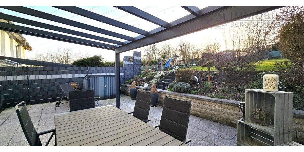 Doppelhaushälfte Hückeswagen Wiehagen - 5 Zimmer, 120 m&sup2;, 425.000&euro; | Angebot:25800230