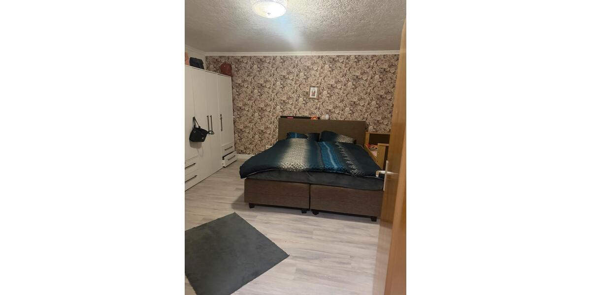 Einfamilienhaus Kierspe - 10 Zimmer, 270 m&sup2;, 299.999&euro; | Angebot:25178473