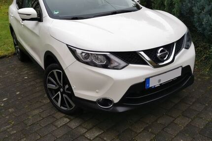 Nissan Qashqai 155.300 km 10.700 &euro; Bergneustadt 51702