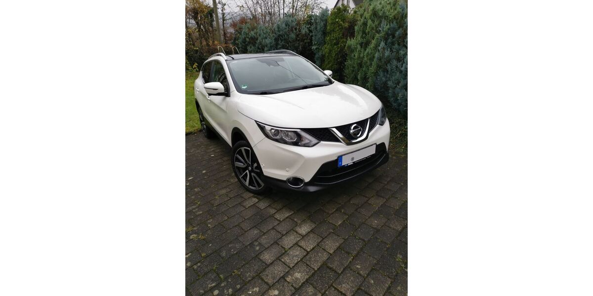 Nissan Qashqai 155.300 km 10.700 &euro; Bergneustadt 51702