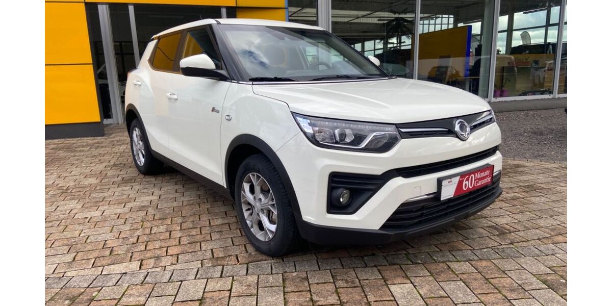 SsangYong Tivoli 9.981 km 17.950 &euro; Meinerzhagen 58540