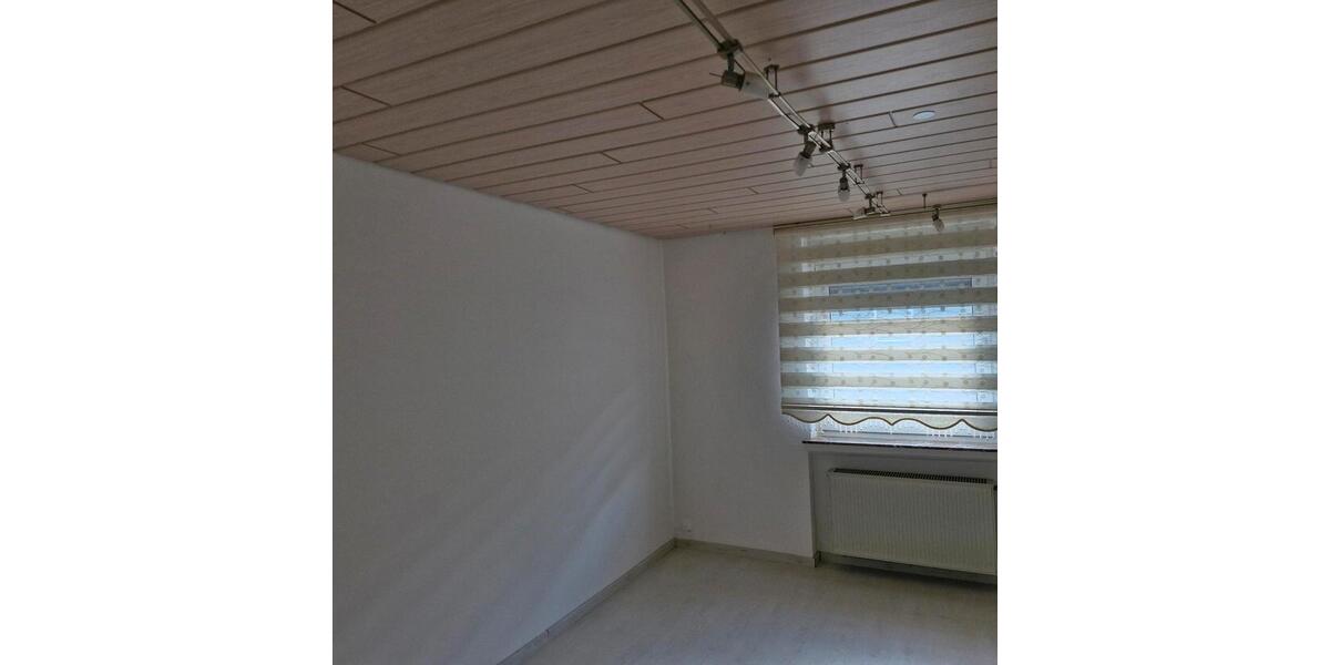 Doppelhaushälfte Plettenberg - 7 Zimmer, 200 m&sup2;, 194.500&euro; | Angebot:24550071