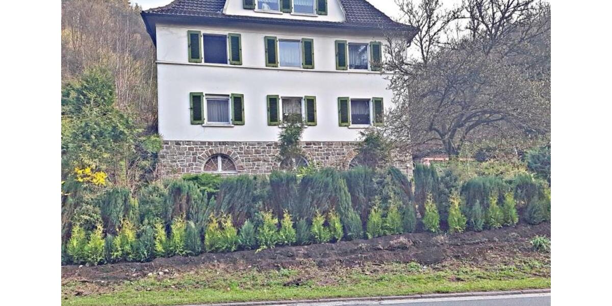 Einfamilienhaus Werdohl - 14 Zimmer, 242 m&sup2;, 205.000&euro; | Angebot:25320975