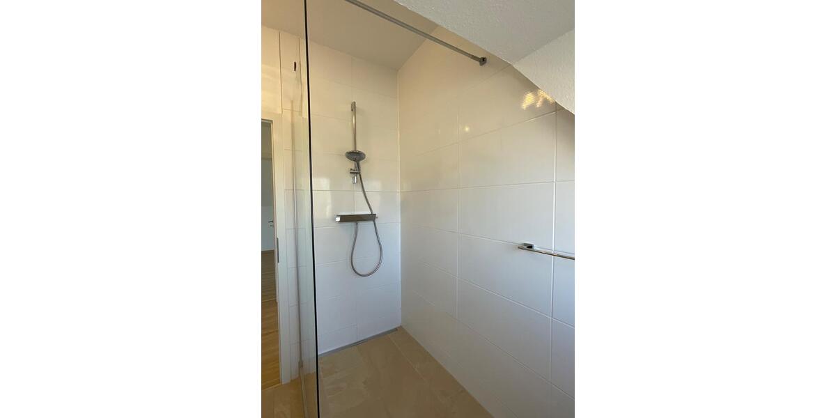 Dachgeschoßwohnung Lüdenscheid Othlinghausen - 2.5 Zimmer, 70 m&sup2;, 730&euro; | Angebot:26091592