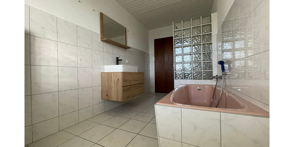 Einfamilienhaus Balve - 1 Zimmer, 243 m&sup2;, 450.000&euro; | Angebot:25703450