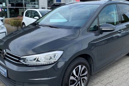 VW Touran 147.227 km 17.475 &euro; Wipperfürth 51688