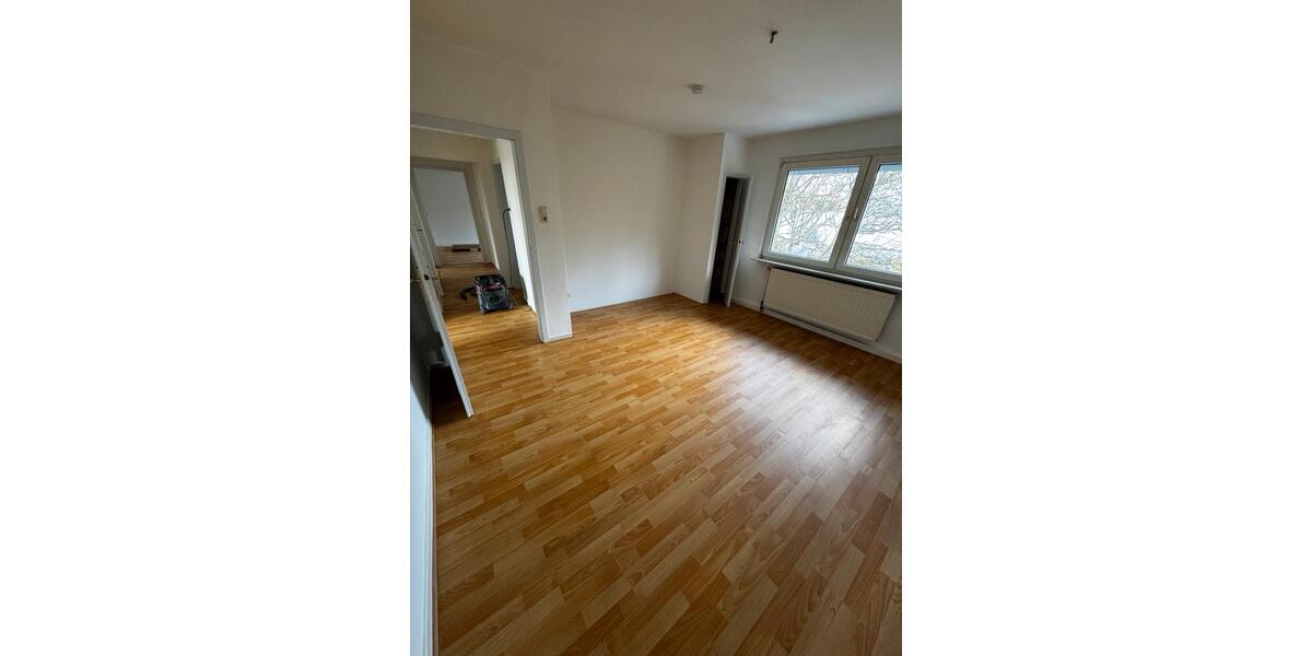 Etagenwohnung Lüdenscheid - 3 Zimmer, 83 m&sup2;, 550&euro; | Angebot:25916557