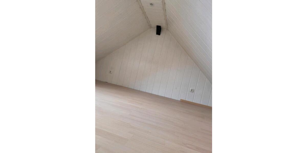 Dachgeschoßwohnung Lüdenscheid Othlinghausen - 1 Zimmer, 35 m&sup2;, 400&euro; | Angebot:26393531