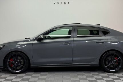 Hyundai i30 48.714 km 30.800 &euro; Radevormwald 42477