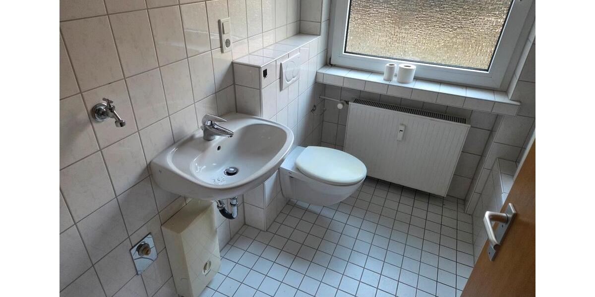 Erdgeschoßwohnung Werdohl - 3 Zimmer, 68 m&sup2;, 383&euro; | Angebot:24701017