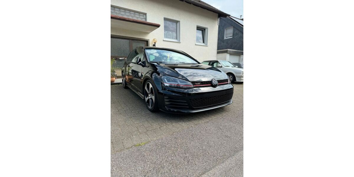 VW Golf 162.000 km 13.100 &euro; Lindlar 51789