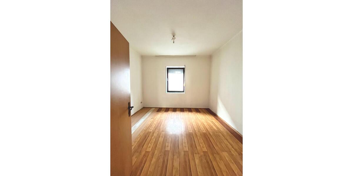 Etagenwohnung Gummersbach Berstig Süd - 3 Zimmer, 85 m&sup2;, 680&euro; | Angebot:25640083