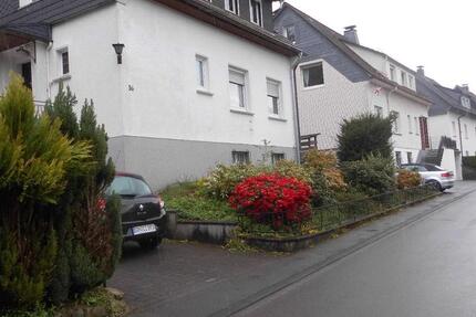 Haus Gummersbach - 6 Zimmer, 158 m&sup2;, 300.000&euro; | Angebot:25934813