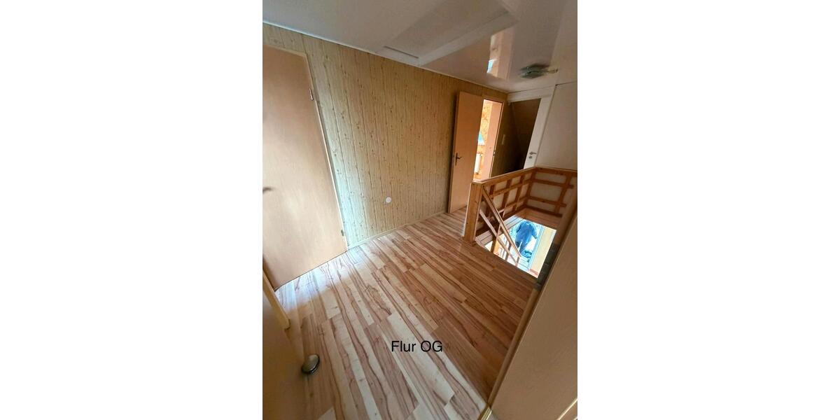 Einfamilienhaus Bergneustadt - 5 Zimmer, 130 m&sup2;, 245.000&euro; | Angebot:25547124