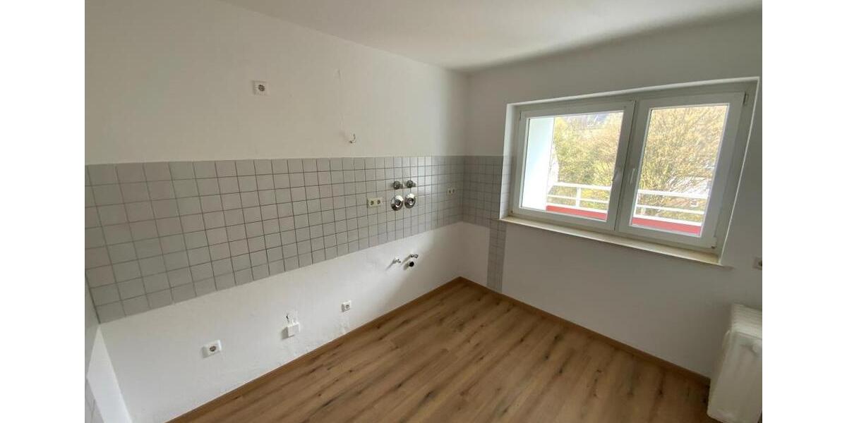Etagenwohnung Plettenberg - 3 Zimmer, 77 m&sup2;, 529&euro; | Angebot:25901450