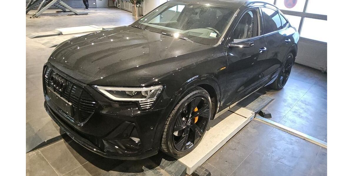 Audi e-tron 57.852 km 39.908 &euro; Hagen 58091