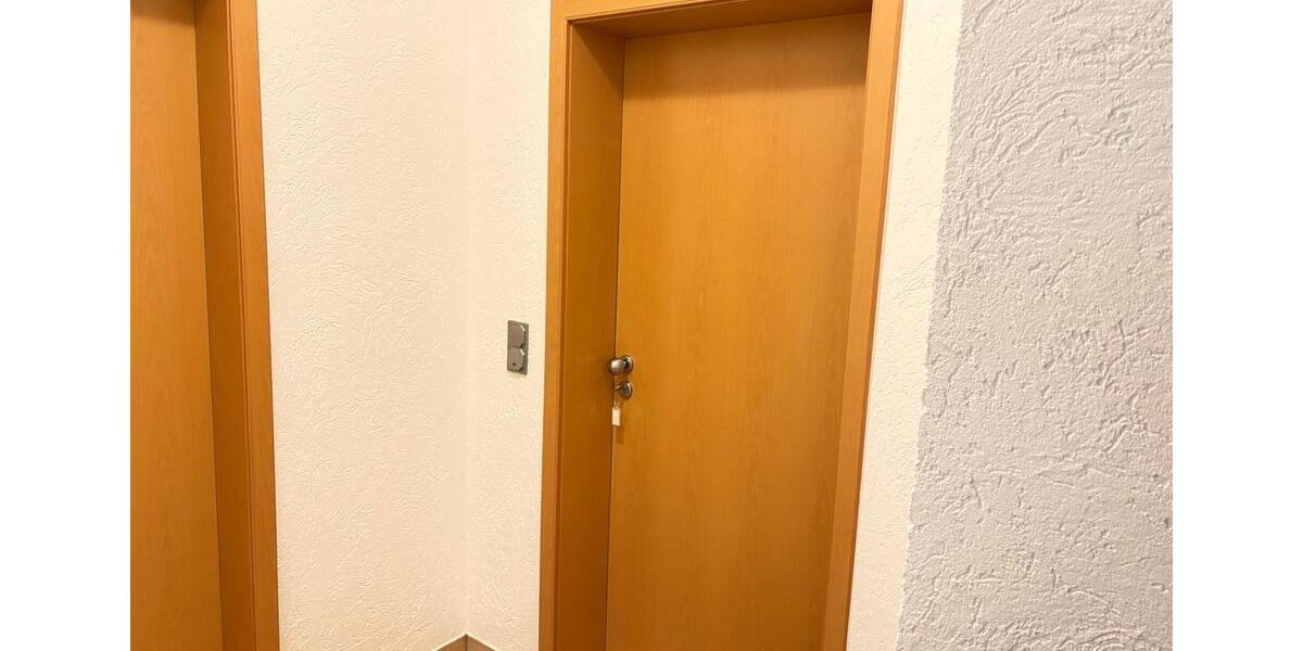 Etagenwohnung Reichshof - 2 Zimmer, 77 m&sup2;, 700&euro; | Angebot:26253420