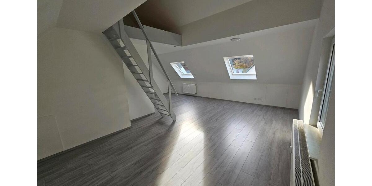 Dachgeschoßwohnung Hagen Hagen-Mitte - 1.5 Zimmer, 70 m&sup2;, 550&euro; | Angebot:26432456