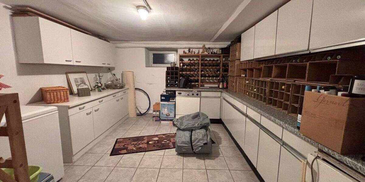 Mehrfamilienhaus, Wohnhaus Olpe Rhonard - 1 Zimmer, 1.180.000&euro; | Angebot:25666279