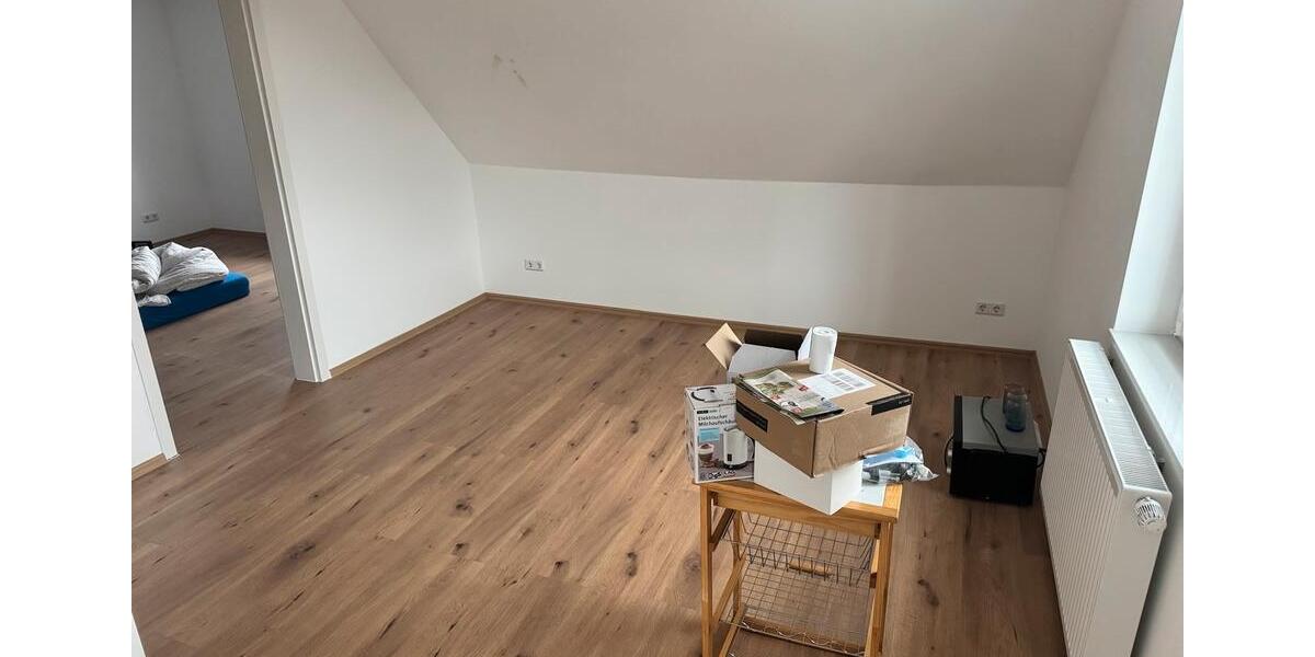 Dachgeschoßwohnung Lüdenscheid Othlinghausen - 3.5 Zimmer, 70 m&sup2;, 550&euro; | Angebot:26646010