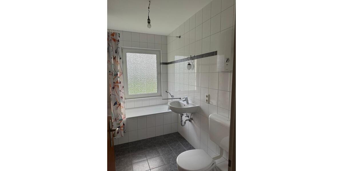 Etagenwohnung Gummersbach Berstig Süd - 2 Zimmer, 58 m&sup2;, 556&euro; | Angebot:26367445