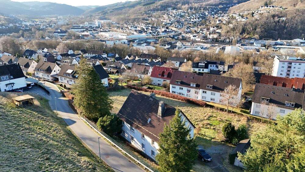 Bauernhaus, Landhaus Plettenberg - 9 Zimmer, 226 m&sup2;, 349.900&euro; | Angebot:25737270