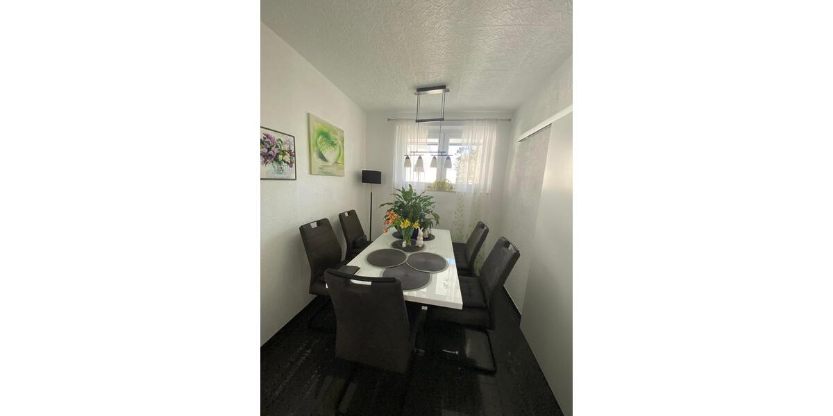 Etagenwohnung Bergneustadt - 3 Zimmer, 81 m&sup2;, 179.000&euro; | Angebot:26765892