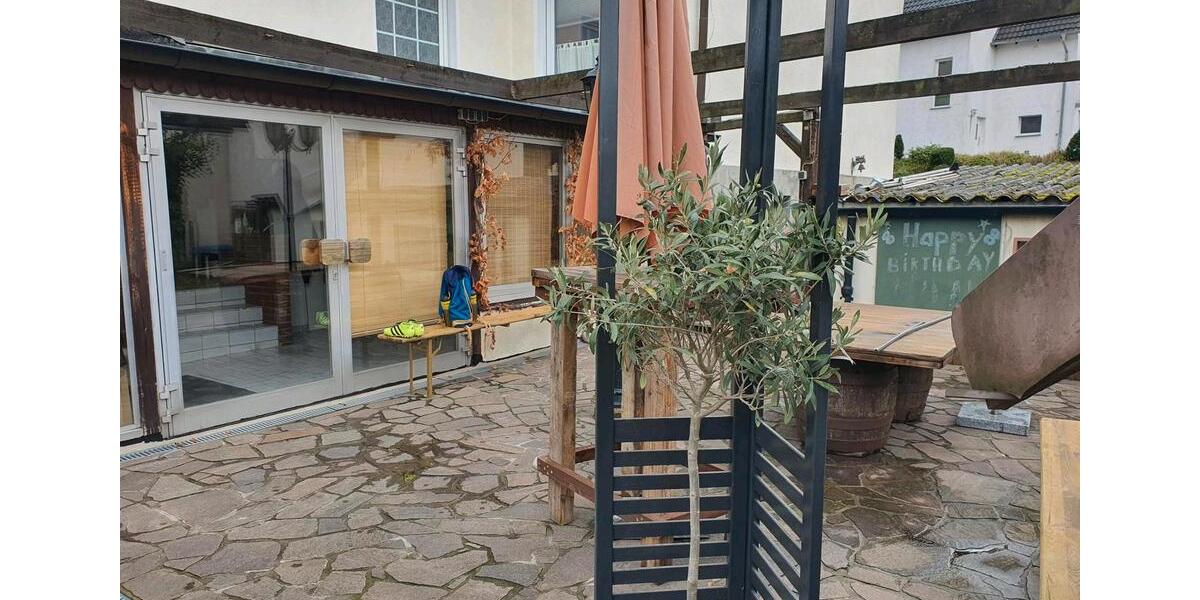 Mehrfamilienhaus, Wohnhaus Iserlohn Grüne - 9 Zimmer, 170 m&sup2;, 450.000&euro; | Angebot:25292204