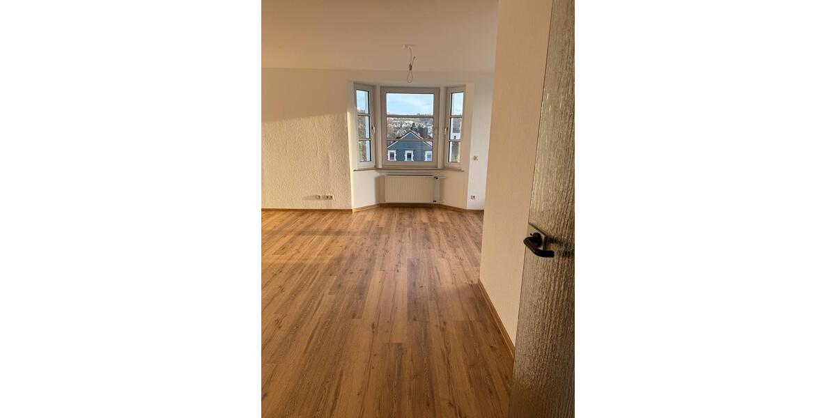 Etagenwohnung Reichshof - 2 Zimmer, 76 m&sup2;, 970&euro; | Angebot:25904641