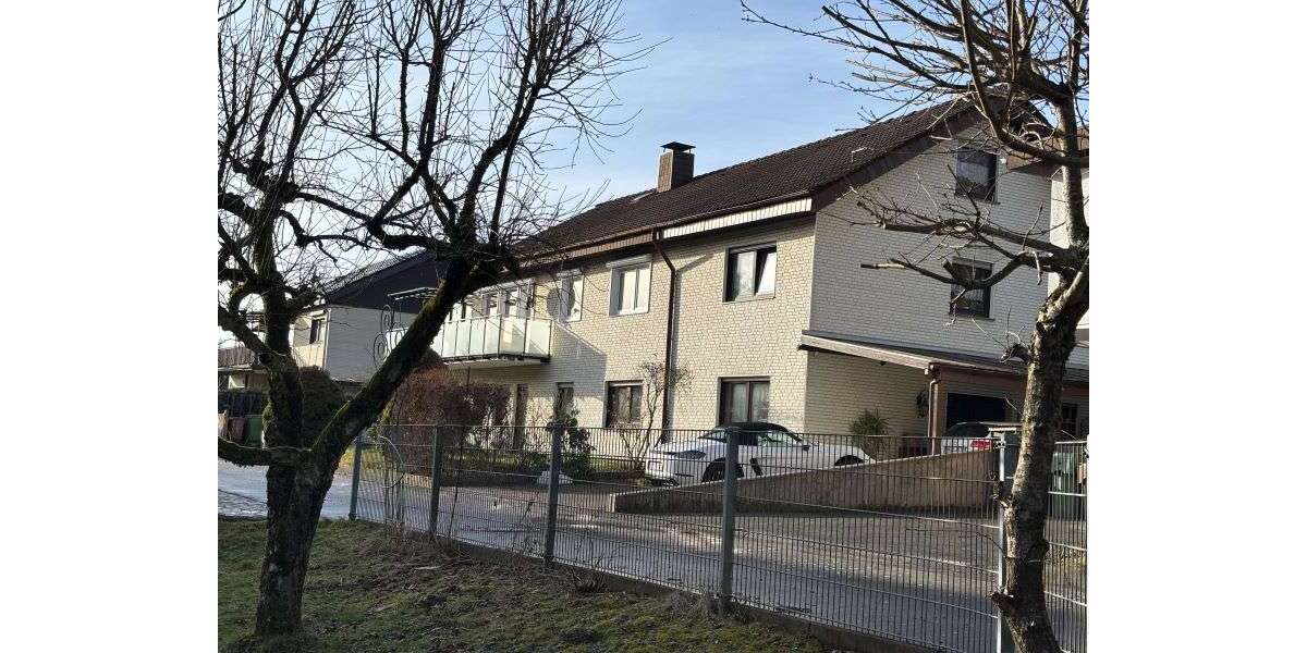 Einfamilienhaus Bergneustadt - 8 Zimmer, 247 m&sup2;, 345.000&euro; | Angebot:25380657
