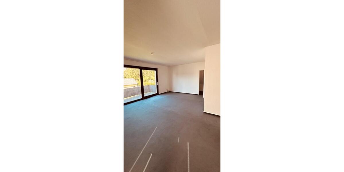 Etagenwohnung Halver - 3 Zimmer, 117 m&sup2;, 900&euro; | Angebot:23226715