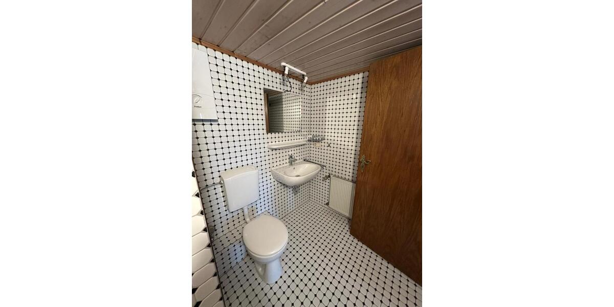 Dachgeschoßwohnung Gummersbach Berstig Süd - 3 Zimmer, 80 m&sup2;, 760&euro; | Angebot:26441258