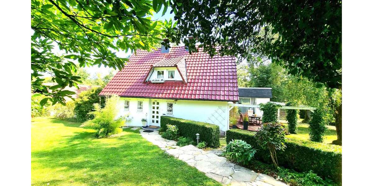 Einfamilienhaus Kierspe - 9 Zimmer, 216 m&sup2;, 374.000&euro; | Angebot:22550916