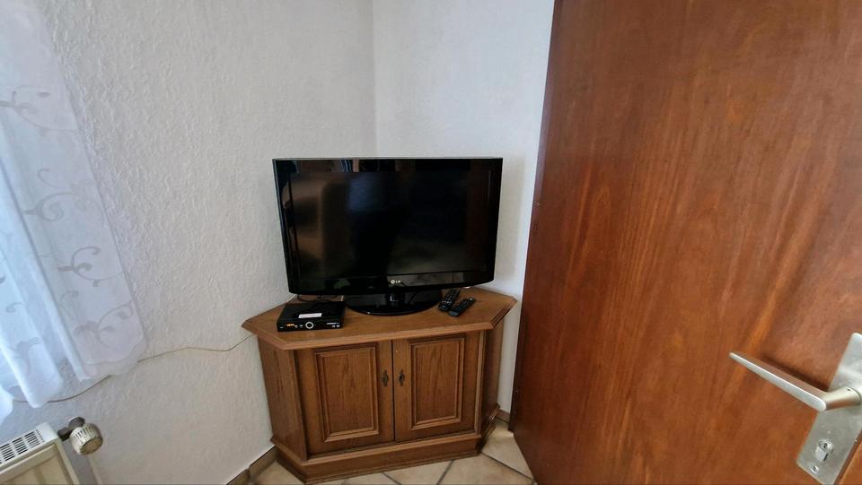 Erdgeschoßwohnung Radevormwald - 1 Zimmer, 20 m&sup2;, 250&euro; | Angebot:25962494