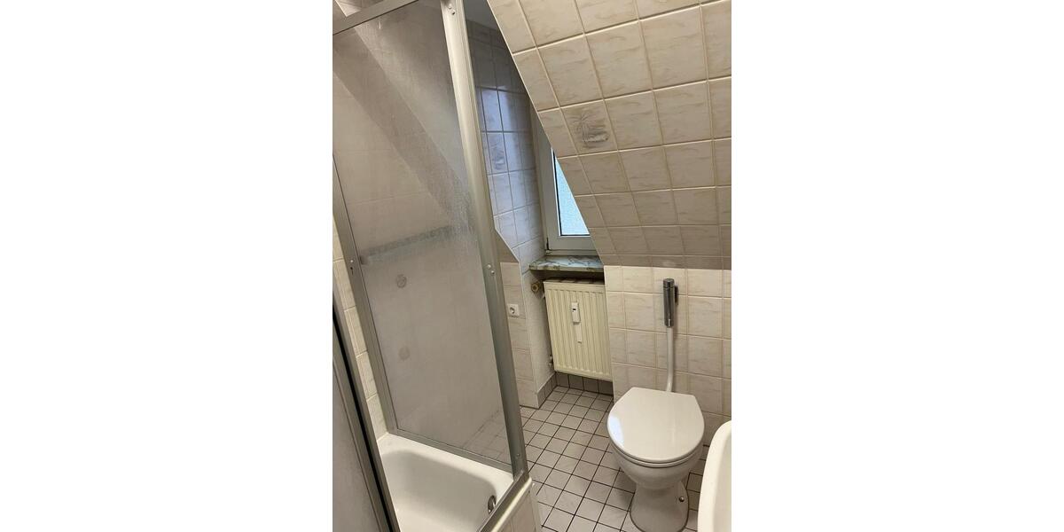 Dachgeschoßwohnung Iserlohn - 2 Zimmer, 48 m&sup2;, 400&euro; | Angebot:25571217